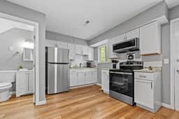 411 San Juan Dr - Image 2