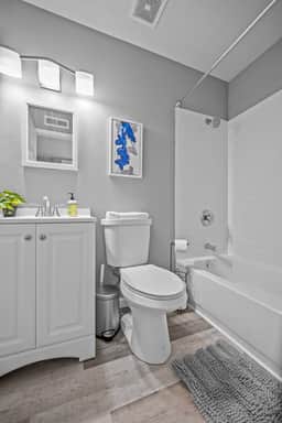 604 Clark Street Unit 9 - LT - Image 4