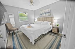 604 Clark Street Unit 9 - LT - Image 2