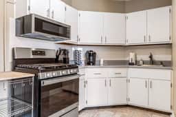 5403 Quincy Street Unit 2E - LT - Image 2