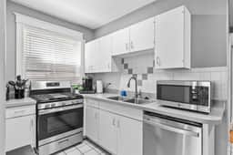 5033 Chippewa Street - Image 2