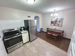 4936 Winona Ave Unit 1W - Image 3