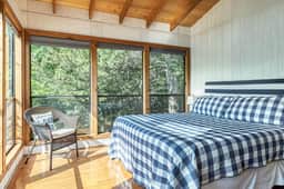 2600 Linden Lakefront Retreat with Kayaks - Image 5
