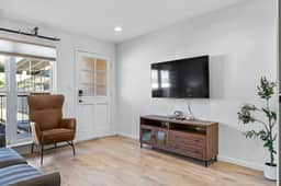 125 N Main, Unit 201 - Image 2