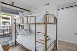 125 N Main, Unit 203 - Image 4