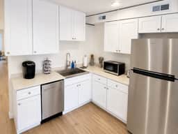 125 N Main,Unit 302 - Image 4