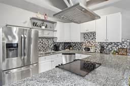 538 E Caldwell St - Image 3