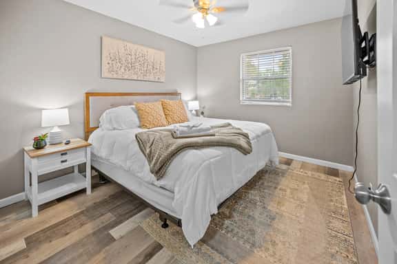604 Clark Street Unit 12 - LT - Image 1