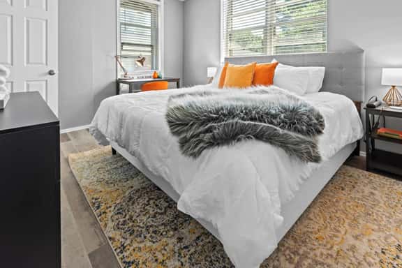 610 Clark Street Unit 4 - LT - Image 1