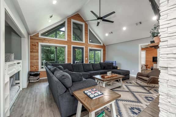 144 Serenity Loop - Image 1