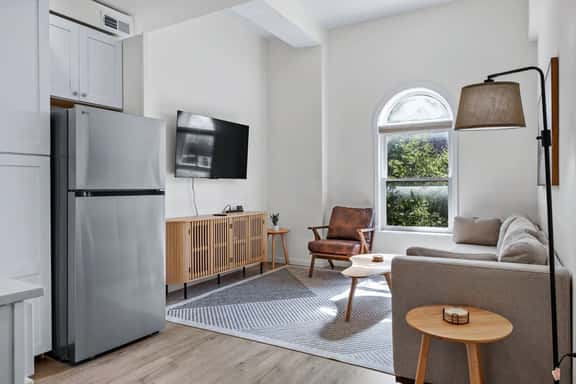 125 N Main, Unit 202 - Image 1