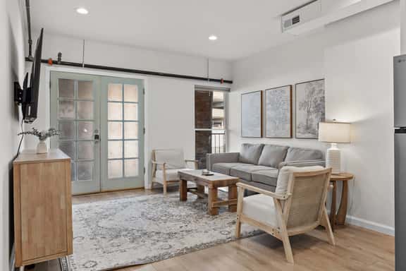 125 N Main, Unit 209 - Image 1