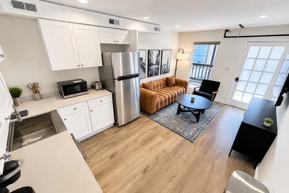 125 N Main,Unit 302 - Image 1