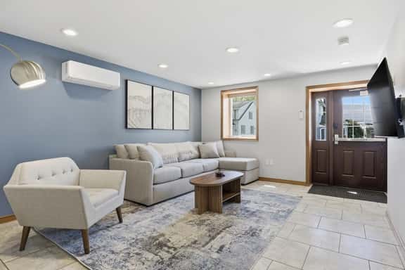 513 Jordan Ave - Image 1