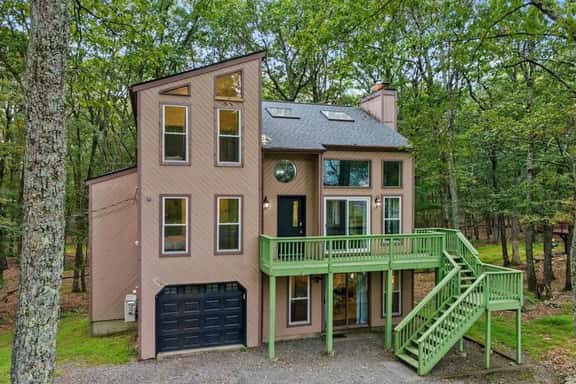 317 Robinwood - Image 1