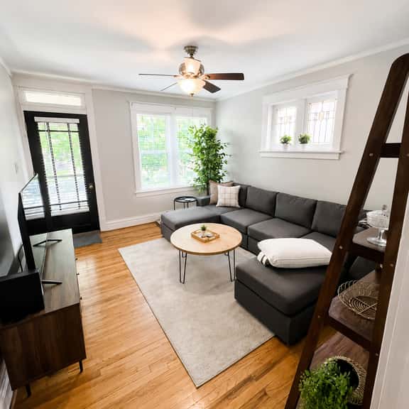 5036 Lindenwood Ave - Image 1