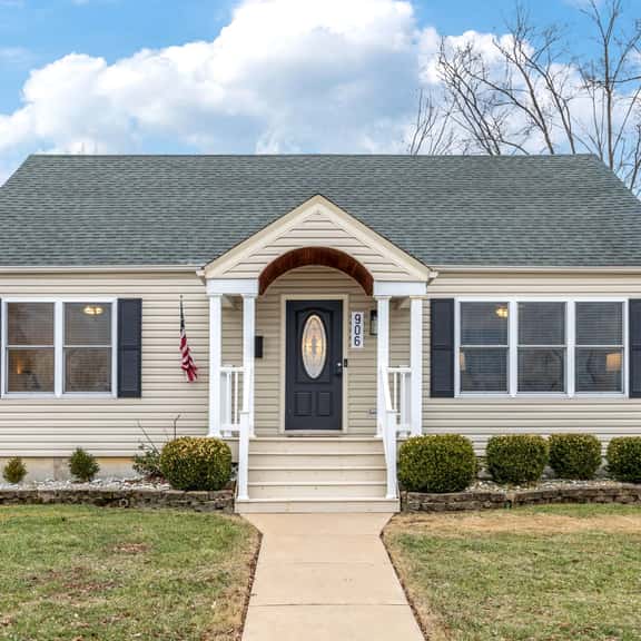 906 E Pitman Ave - Image 1