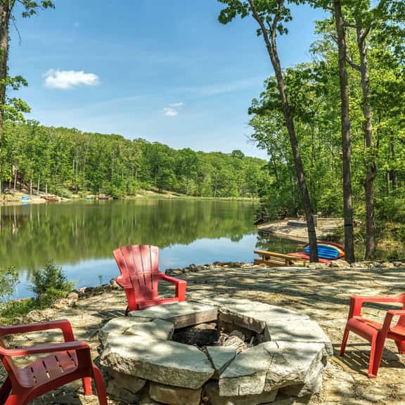 1730 Tarnhouse Lakefront Cottage - Image 1
