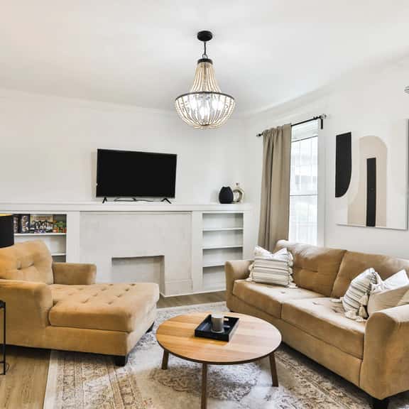 4920 Tyrolean - Image 1