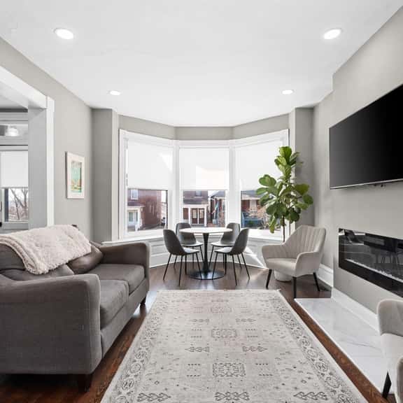 6121 W Park Ave - Image 1