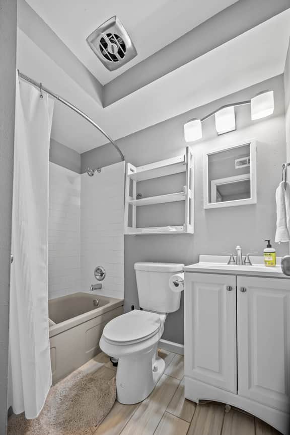 604 Clark Street Unit 6 - LT - Image 5