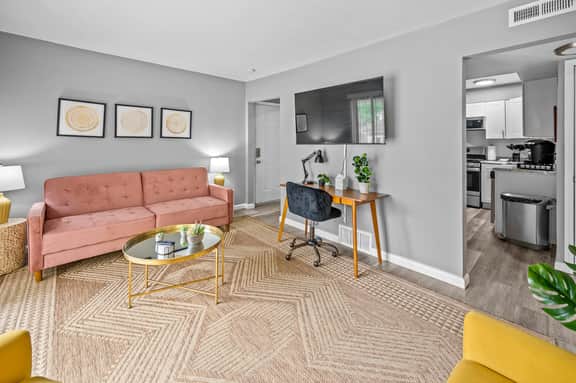 604 Clark Street Unit 11 - LT - Image 2