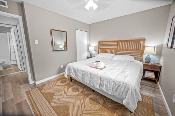 604 Clark Street Unit 11 - LT - Image 3