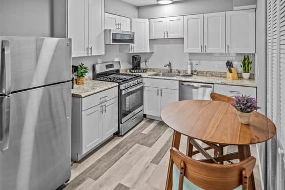 604 Clark Street Unit 12 - LT - Image 3