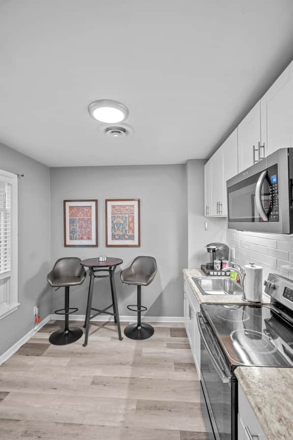 610 Clark Street Unit 5 - LT - Image 4
