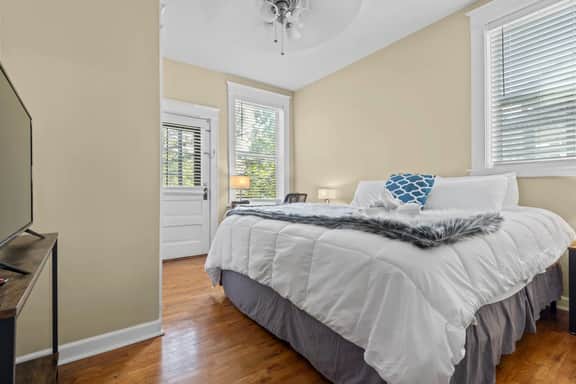 4940 Itaska - Image 3