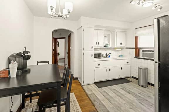 4936 Winona Ave Unit 2W - Image 3