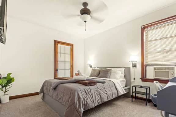 4936 Winona Ave Unit 2W - Image 2