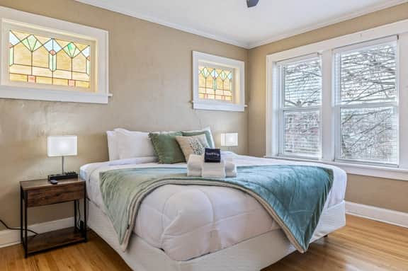 5403 Quincy Street Unit 2E - LT - Image 3