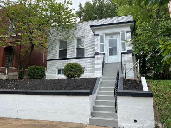 4130 Connecticut - Image 3