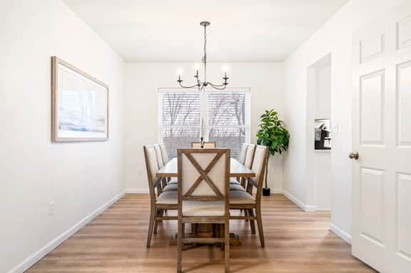 906 E Pitman Ave - Image 3
