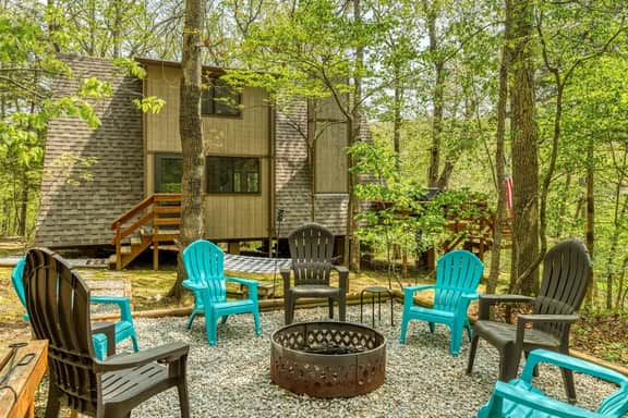 1236 Hideaway Lake Chalet - Image 2