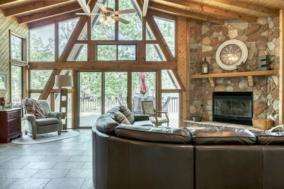 1730 Tarnhouse Lakefront Cottage - Image 2