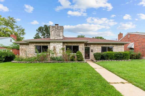 5639 Bancroft - Image 2