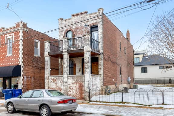 2127 Marconi Ave Unit 2 - Image 5