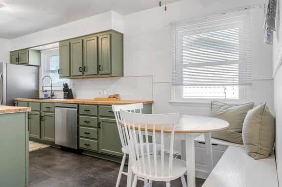 805 Parr - Image 3