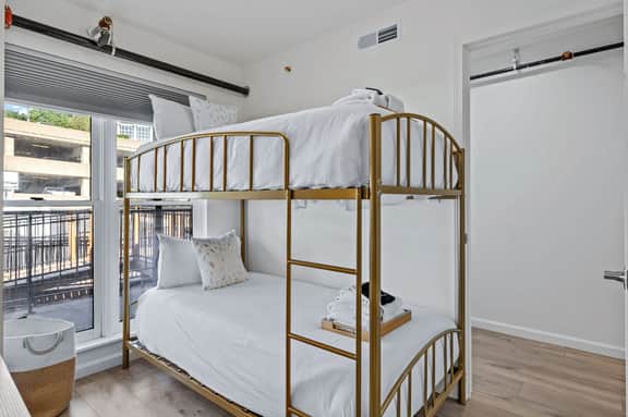 125 N Main, Unit 203 - Image 4