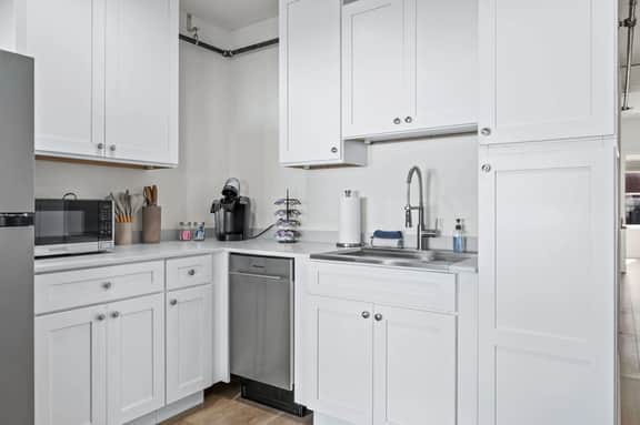 125 N Main, Unit 204 - Image 4