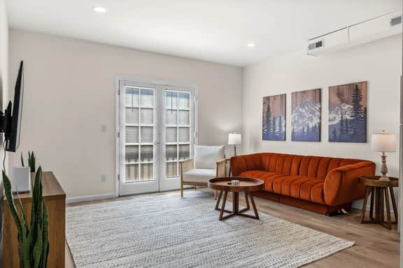 125 N Main, Unit 208 - Image 2