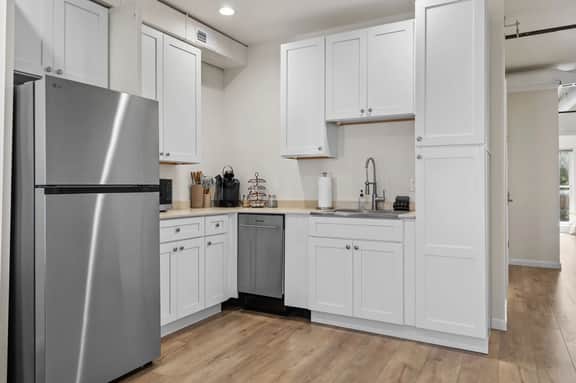 125 N Main, Unit 209 - Image 4