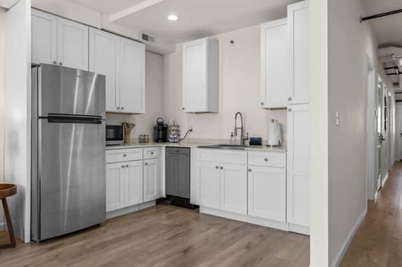 125 N Main, Unit 208 - Image 4
