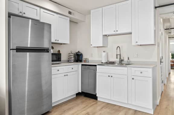 125 N Main, Unit 301 - Image 4