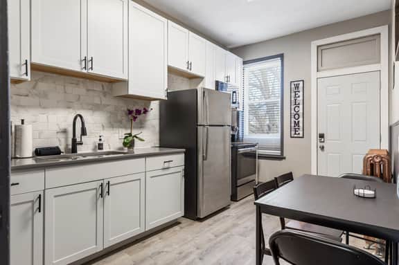 3857 Blaine Ave - Image 3