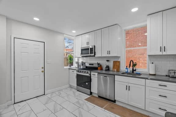 2819 Miami St - Image 5