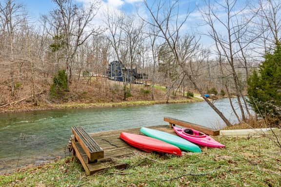 608 Muetze Point Dr - Image 2