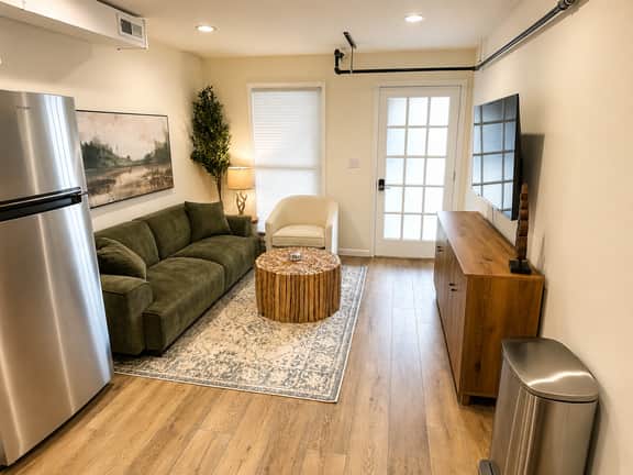 125 N Main, Unit 304 - Image 3